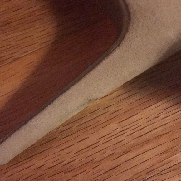 Gorgeous Beaded Guess Shoes - Picture 6 of 6